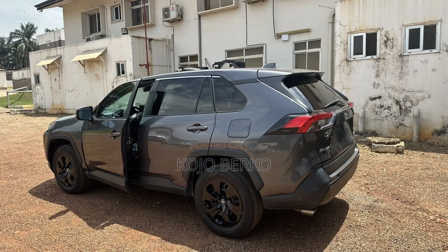 Toyota RAV4 2022 Black
