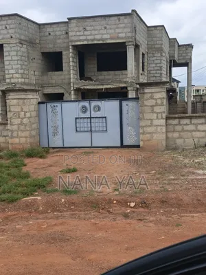 13bdrm Duplex in Apromase-, Kumasi Metropolitan for sale