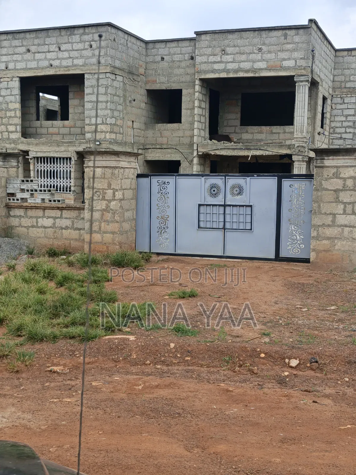 13bdrm Duplex in Apromase-, Kumasi Metropolitan for sale
