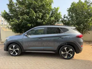 Hyundai Tucson Limited FWD 2017 Brown