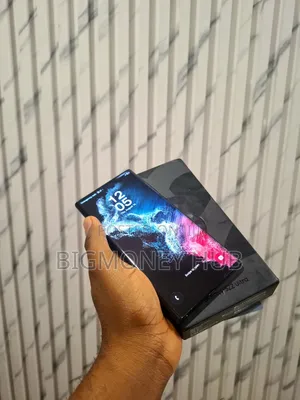 New Samsung Galaxy S22 Ultra 5G 128 GB Black