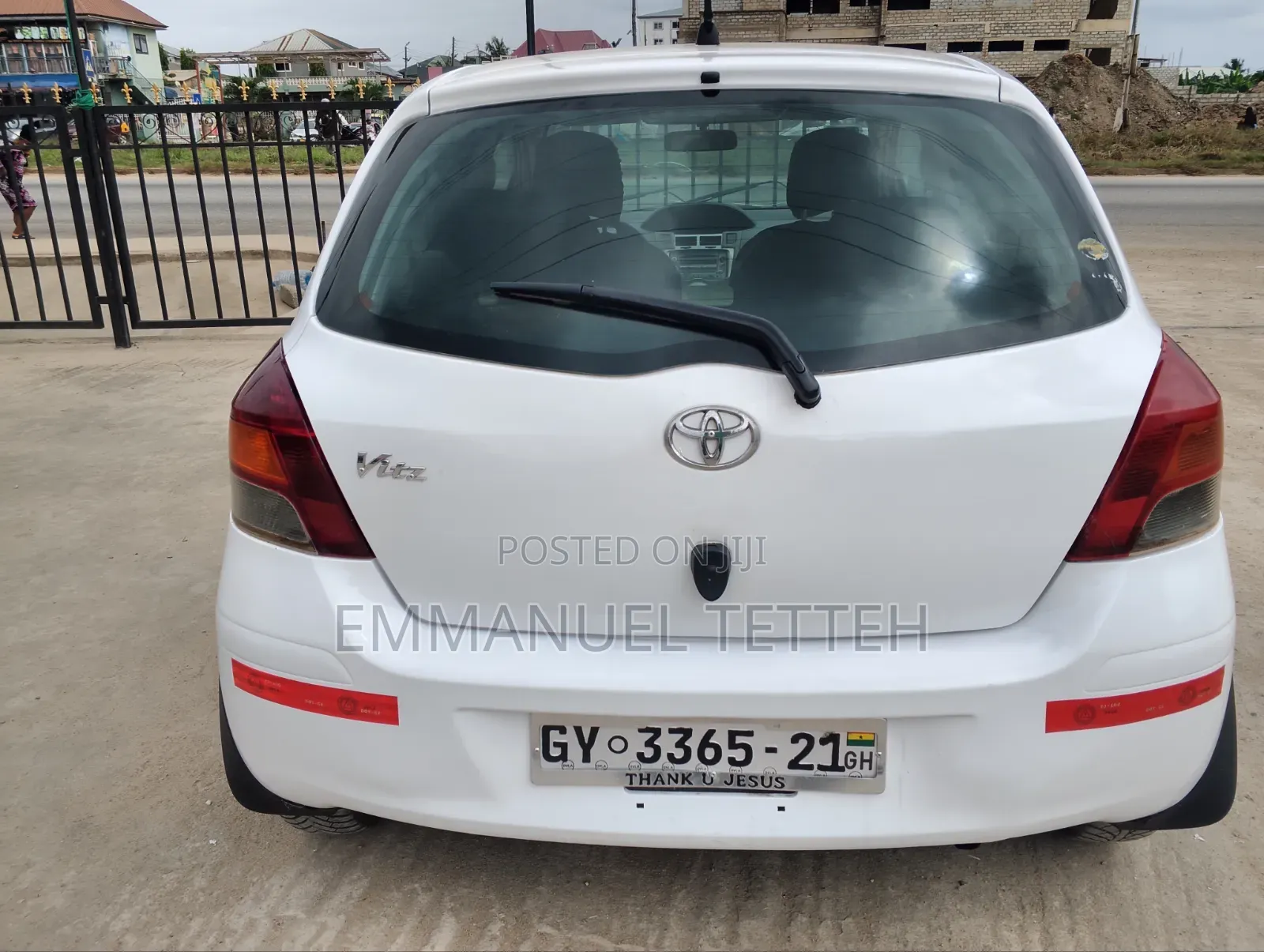 Toyota Vitz 1.0 FWD 3dr 2010 White