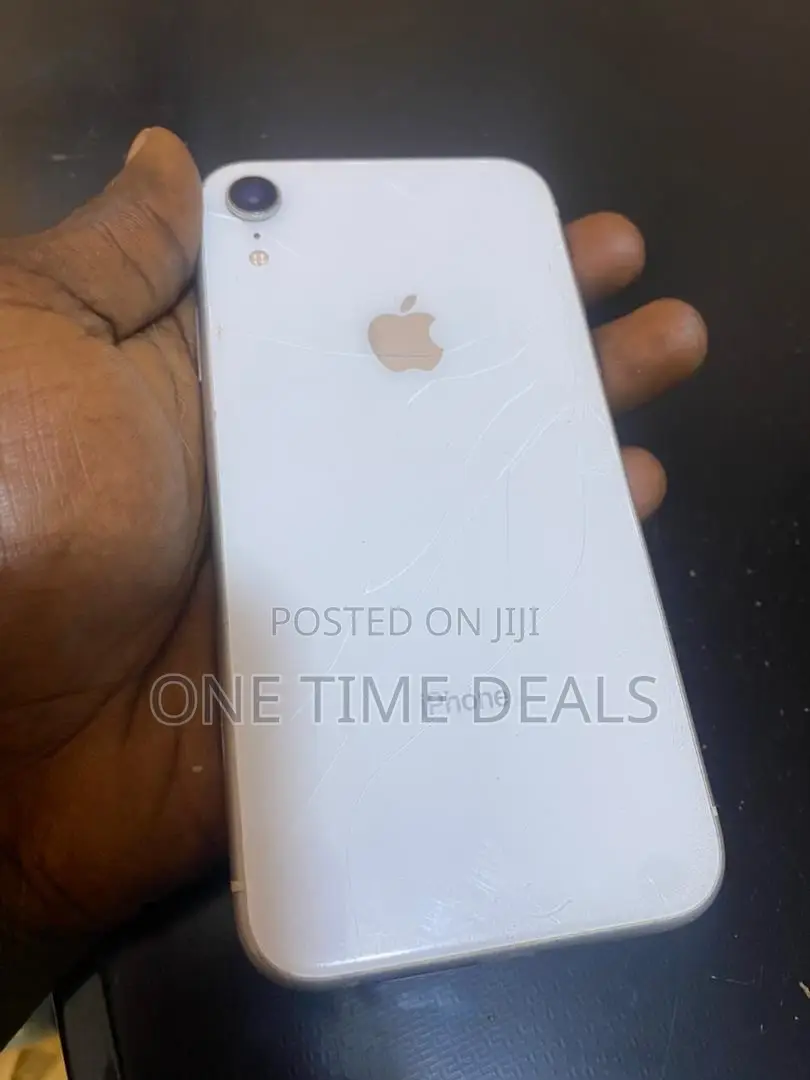 Apple iPhone XR 64 GB White