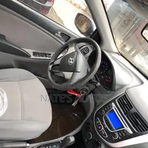 Hyundai Accent GLS 4dr Sedan (1.6L 4cyl 6A) 2014 Silver