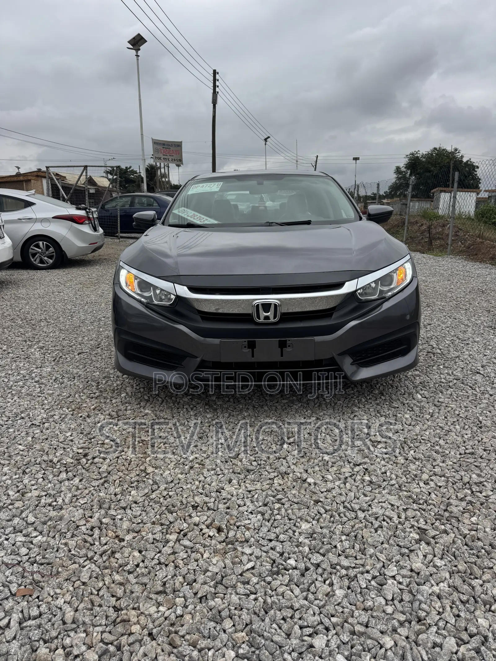 Honda Civic LX 4dr Sedan (2.0L 4cyl) 2016 Gray