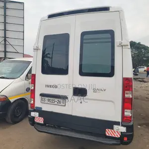 Iveco Axer 2011 White