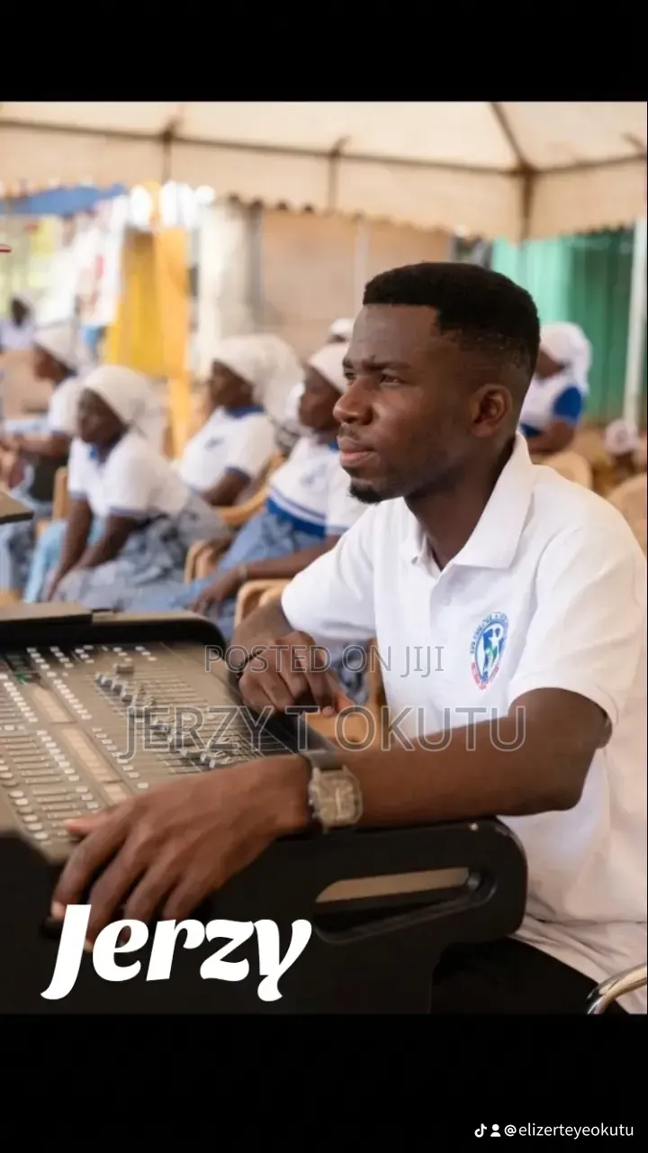 Live Sound Mixing Engineer