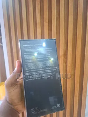 New Samsung Galaxy S20 128 GB Black