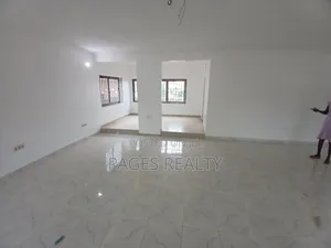 3bdrm Apartment in Madina, Zongo Junction for rent