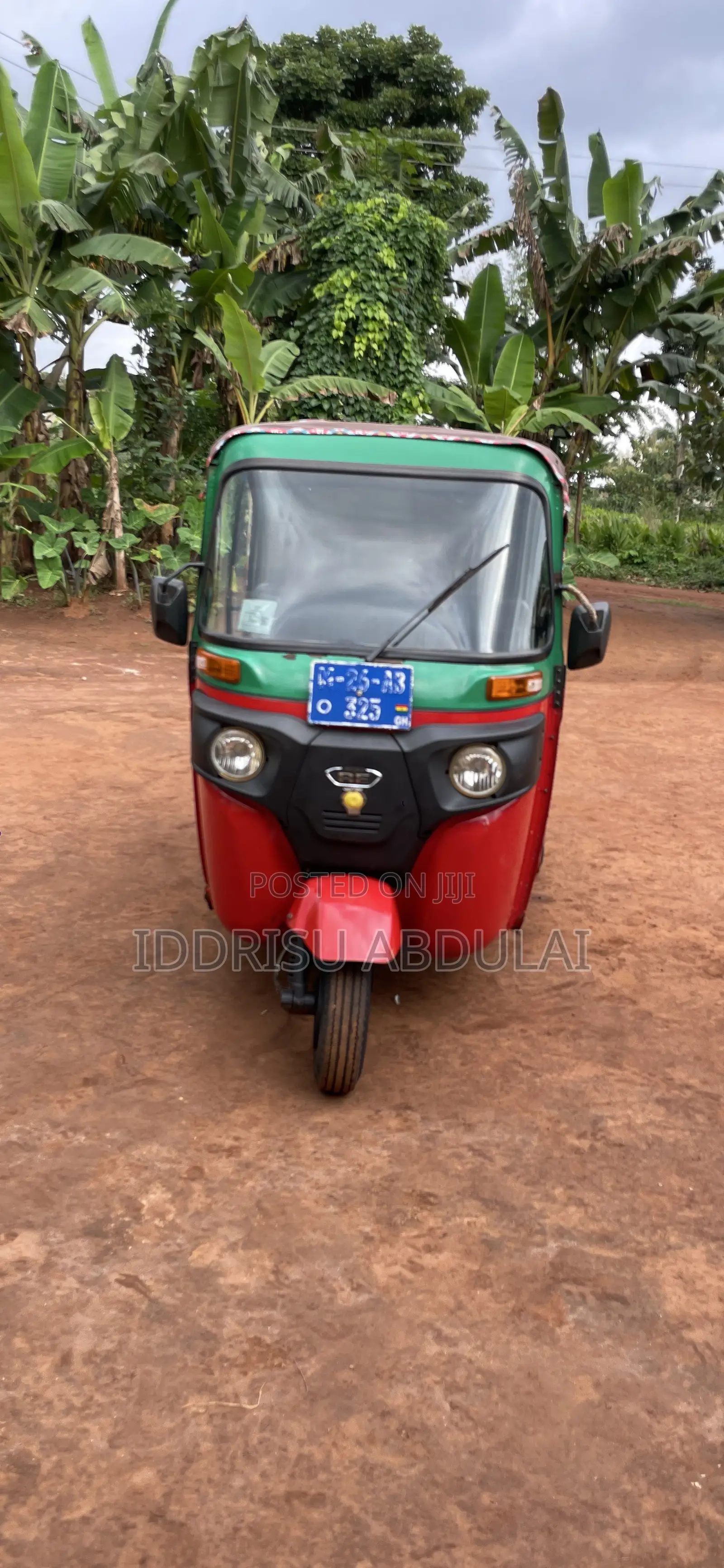 Bajaj RE 2025 Red