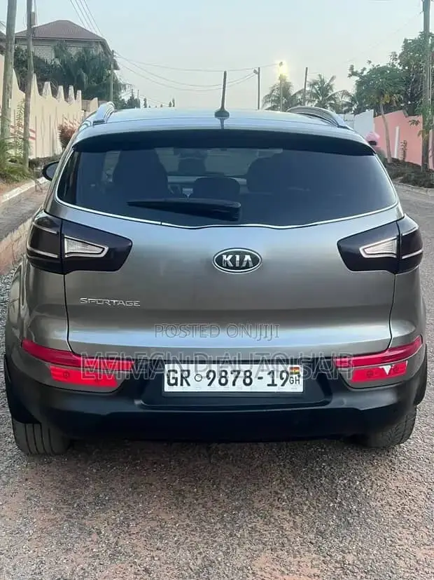 Kia Sportage SX 4dr SUV (2.0L 4cyl Turbo 6A) 2013 Beige