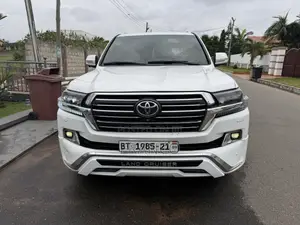 Toyota Land Cruiser 5.7 V8 2013 White