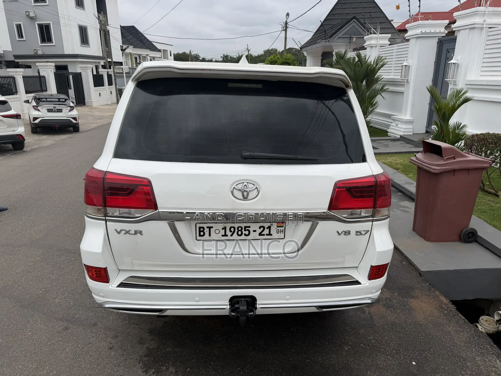 Toyota Land Cruiser 5.7 V8 2013 White