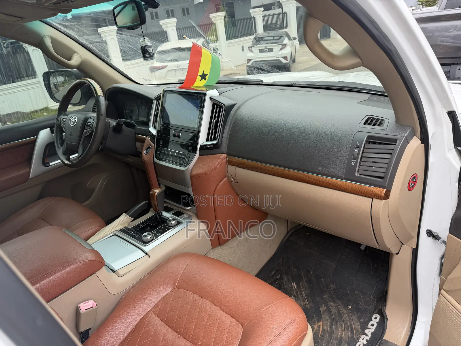 Toyota Land Cruiser 5.7 V8 2013 White
