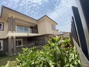 4bdrm Duplex in East Airport for sale