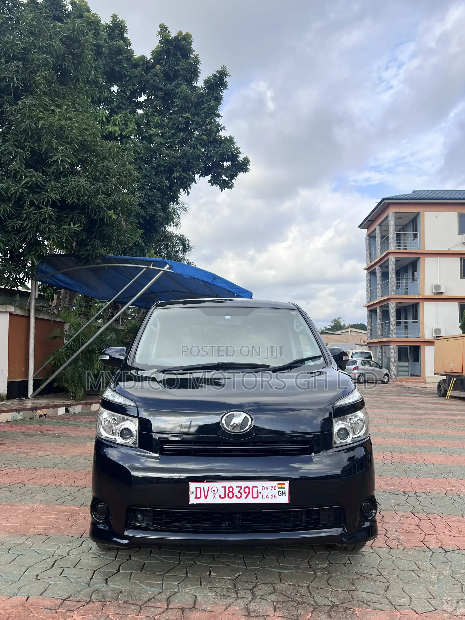 Toyota Voxy V 2WD 8-Seater 2010 Black