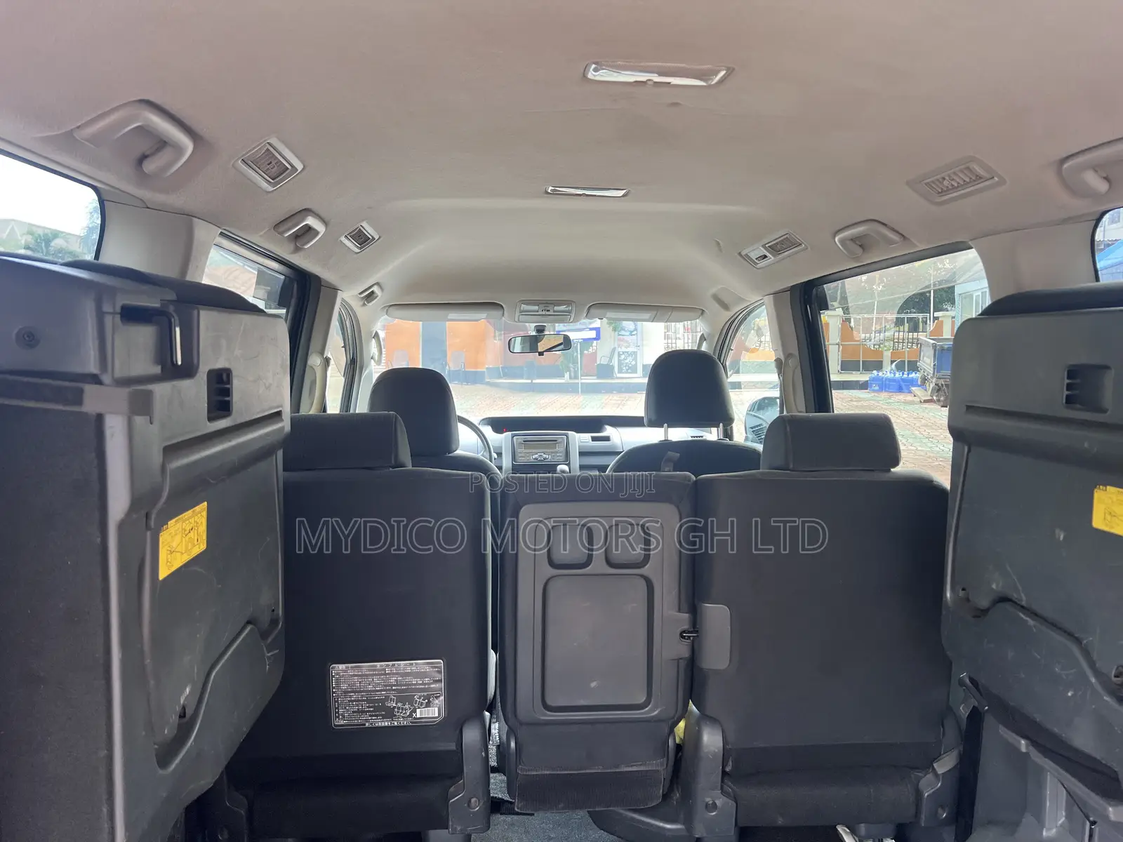 Toyota Voxy V 2WD 8-Seater 2010 Black