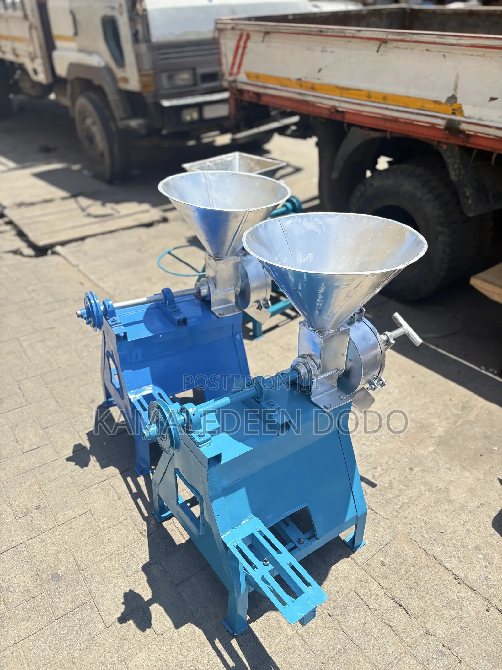 VEGETABLE GRINDING MILL With Copper Coil Motor