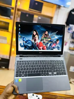 Laptop Acer Aspire E 4GB Intel Core i3 SSHD (Hybrid) 500GB