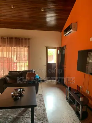 3bdrm Bungalow in SSNIT Flats for sale