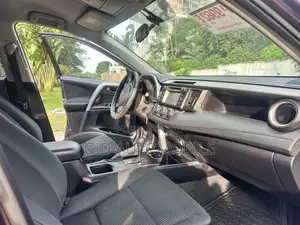 Toyota RAV4 2017 Gray