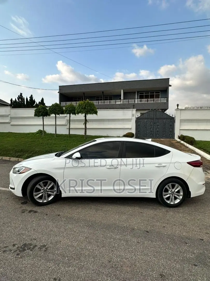Hyundai Elantra SEL 2018 White