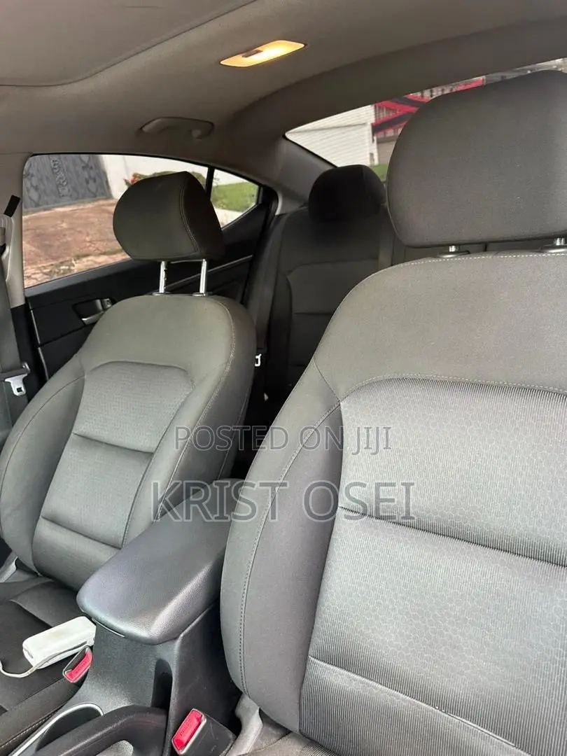 Hyundai Elantra SEL 2018 White