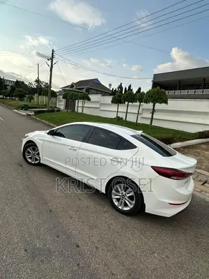 Hyundai Elantra SEL 2018 White