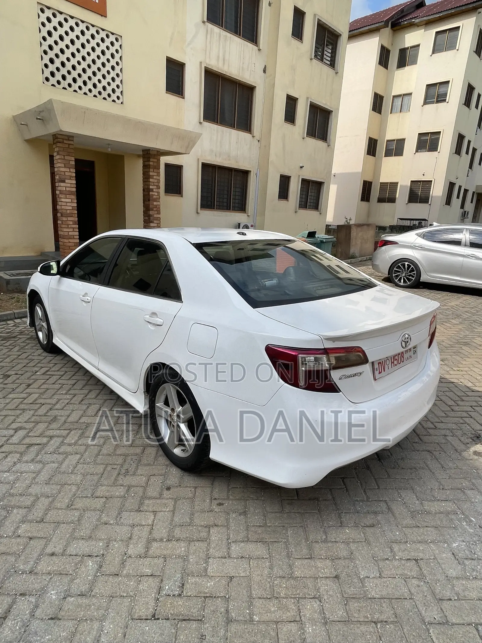 Toyota Camry SE Sport 4dr Sedan (2.5L 4cyl 6A) 2014 White