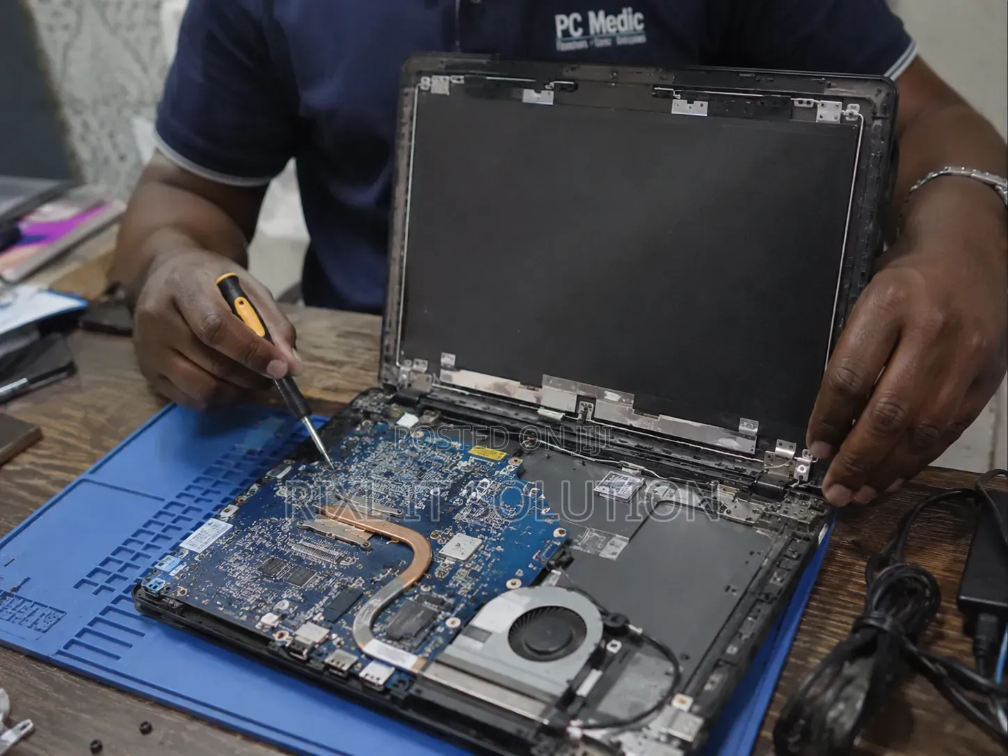 Laptop Troubleshooting & Repair | SSD, RAM, Screen & Battery Services