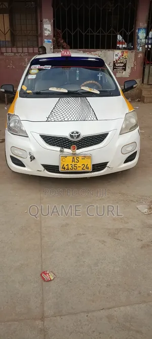 Toyota Belta 2010 White