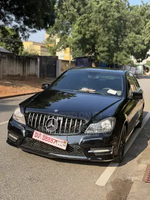 Mercedes-Benz C250 2013 Black