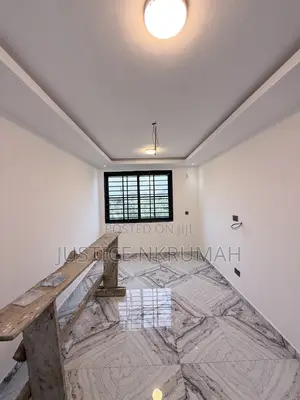 2bdrm Apartment in Mr Justice Estate, Bortiano for rent