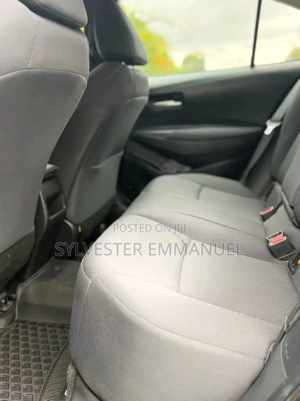 Toyota Corolla LE 2021 Brown