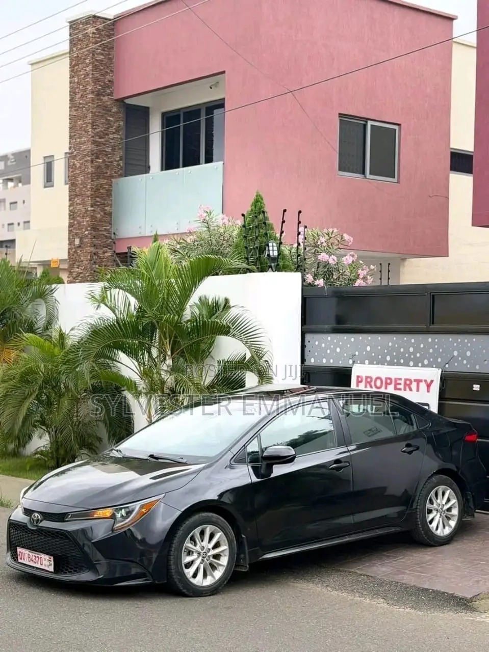 Toyota Corolla LE 2021 Brown