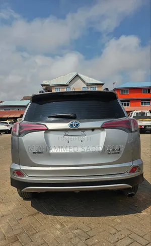 Toyota RAV4 2018 Silver