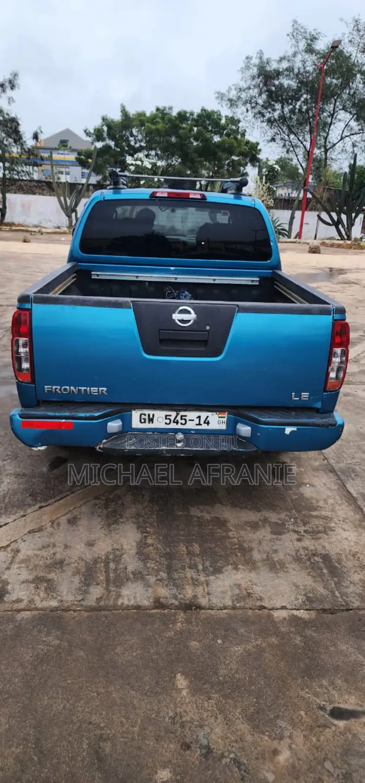 Nissan Frontier 2010 Blue