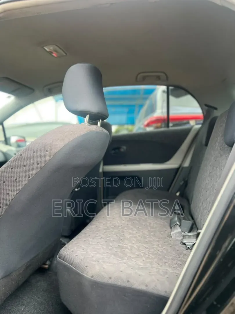 Toyota Vitz 2010 Black