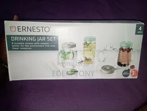 Ernesto 4 X Glass Drinking Jar Set Including Lids and 8 Straws