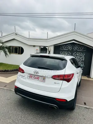 Hyundai Santa Fe 2016 White