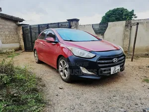 Hyundai Elantra SE 4dr Sedan (1.8L 4cyl 6A) 2014 Red