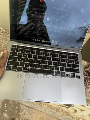 Laptop Apple MacBook Pro 2020 16GB Intel Core i5 SSD 512GB