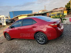 Toyota Corolla 2015 Red