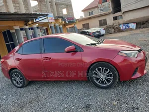 Toyota Corolla 2015 Red