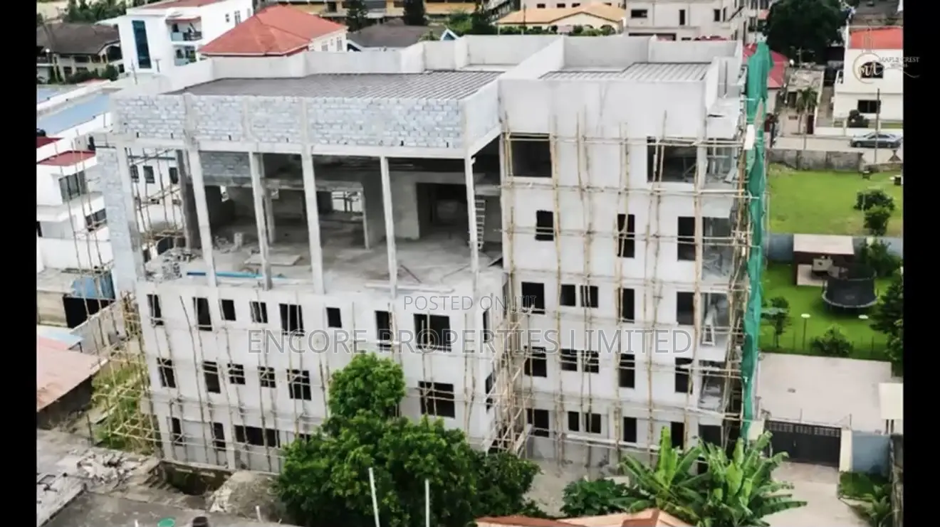 18bdrm Apartment in , Ability for sale