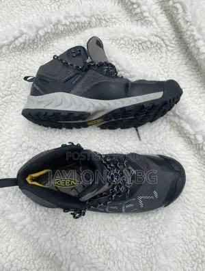 KEEN NXIS EVO Mid Waterproof Boot - Size 44