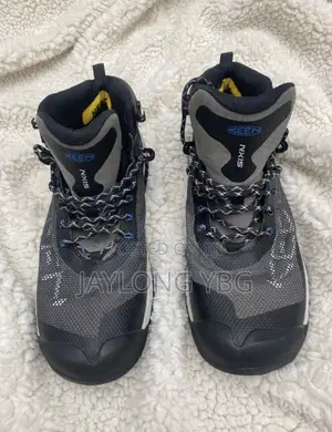 KEEN NXIS EVO Mid Waterproof Boot - Size 44