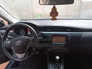 Toyota Corolla S 2016