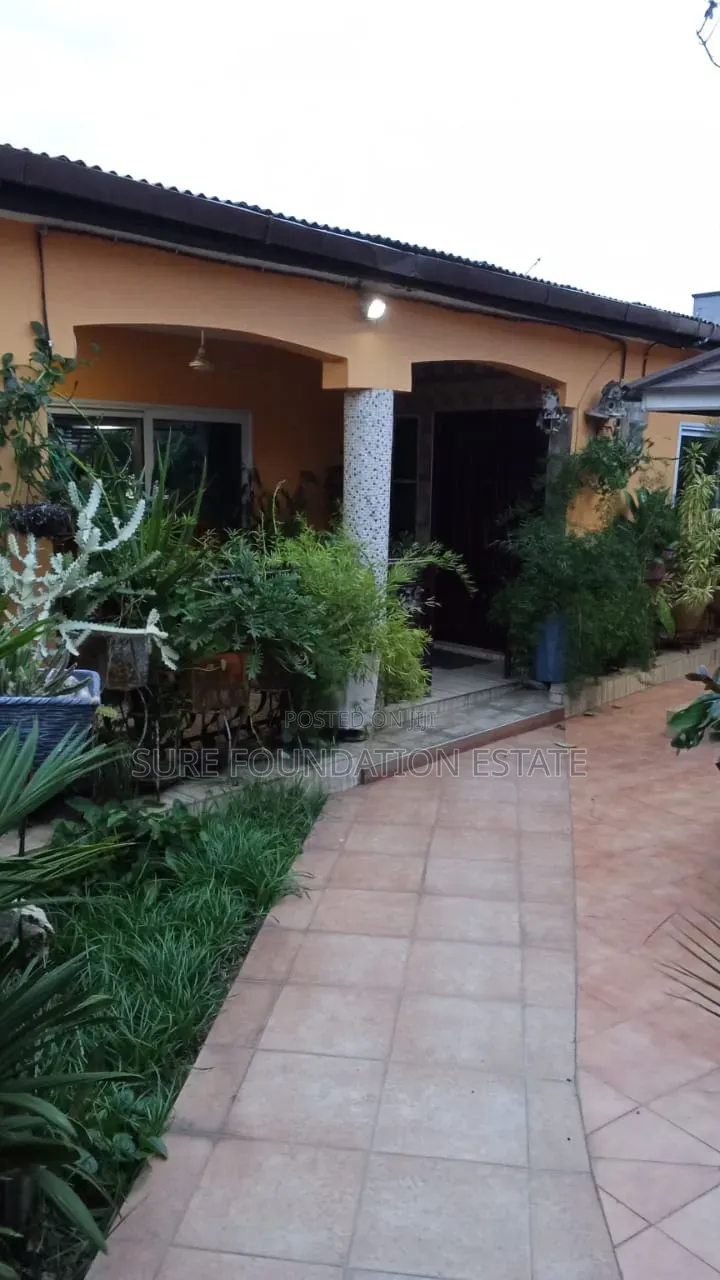 3bdrm House in Dansoman for sale