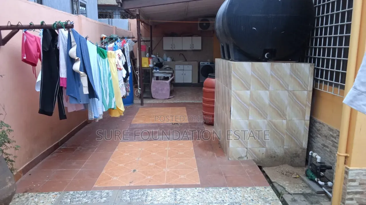 3bdrm House in Dansoman for sale